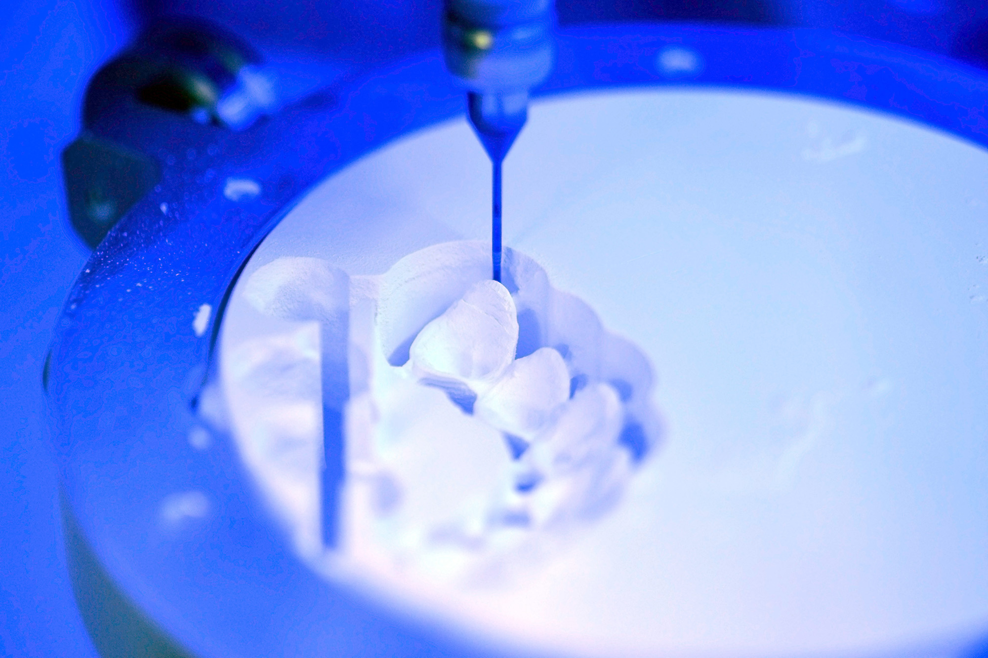 Tecnologia usada nas clínicas de implantes dentários: o que interessa ao paciente?